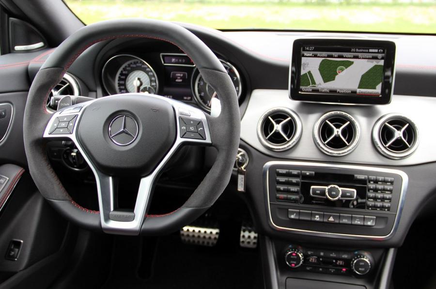 Mercedes-Benz CLA45 AMG 2014 года  (фото 60 из 110)